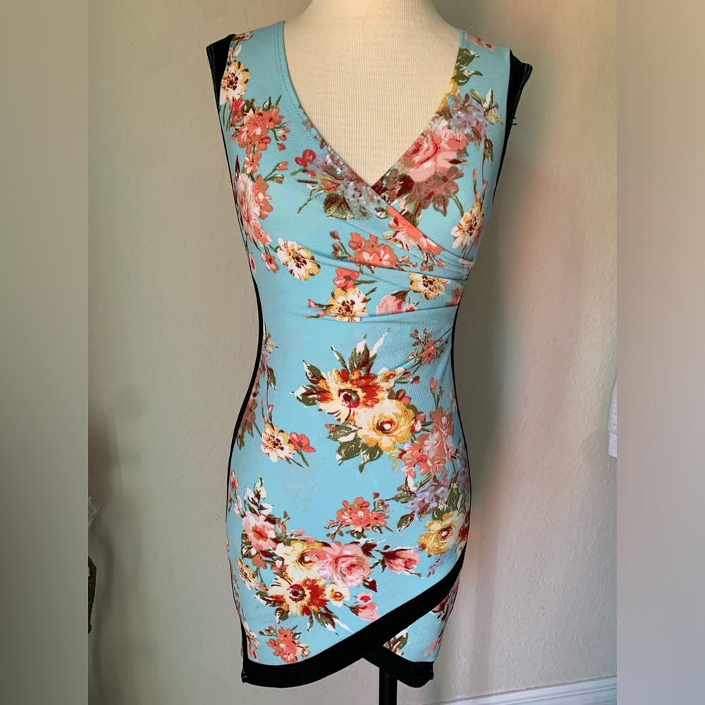 Arabella women size small flower dress